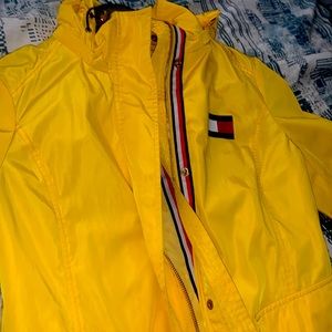 Tommy hilfigure rain coat